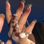 Camellia flower bracelet for women, light luxury ins, niche girl heart, retro freshwater pearl best friend bracelet