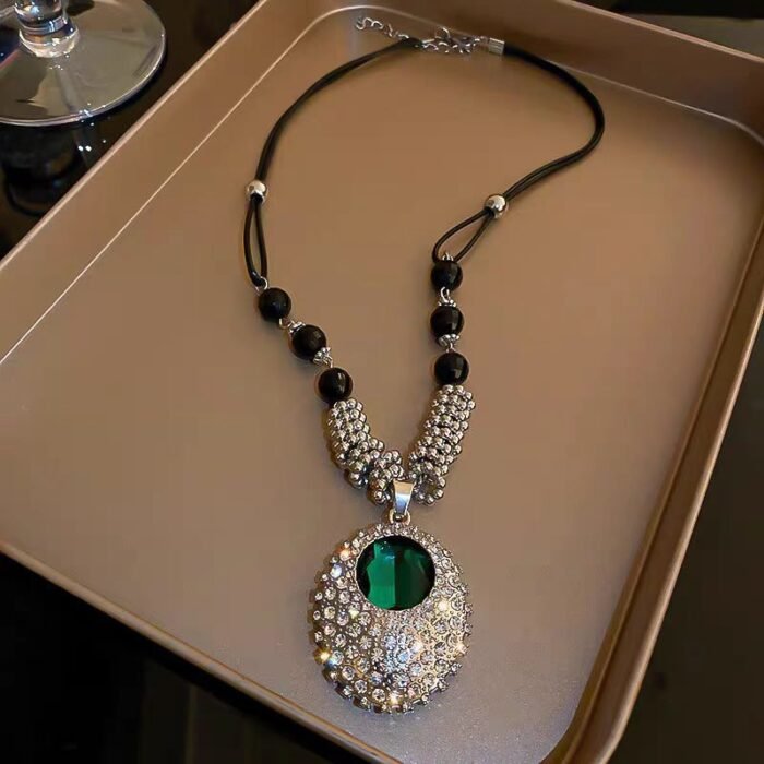 Light Luxury High-end Necklace Women's Long Woolen Chain Simple Fashion All-match Autumn and Winter Tassel Clothing Accessories Pendant Pendant - Image 4