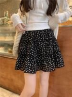 Black floral cake short skirt for women, high waist, plus size, summer, fat, mm, covering the belly, showing a slim pear shaped figure, A-line skirt - Image 7