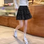 Black floral cake short skirt for women, high waist, plus size, summer, fat, mm, covering the belly, showing a slim pear shaped figure, A-line skirt - Image 3