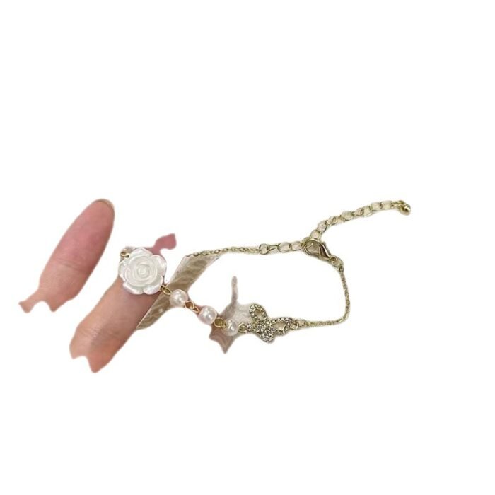Camellia flower bracelet for women, light luxury ins, niche girl heart, retro freshwater pearl best friend bracelet - Image 5