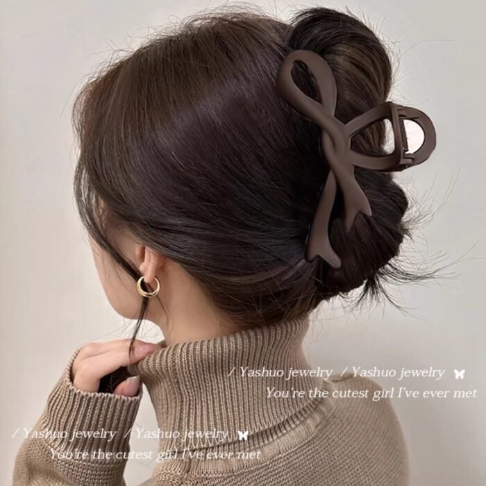 Maillard brown Scrub Grab Clip Women's High-end Sense Disc Hair Clip Back Head Large Hair Volume Shark Clip Headwear - Image 3